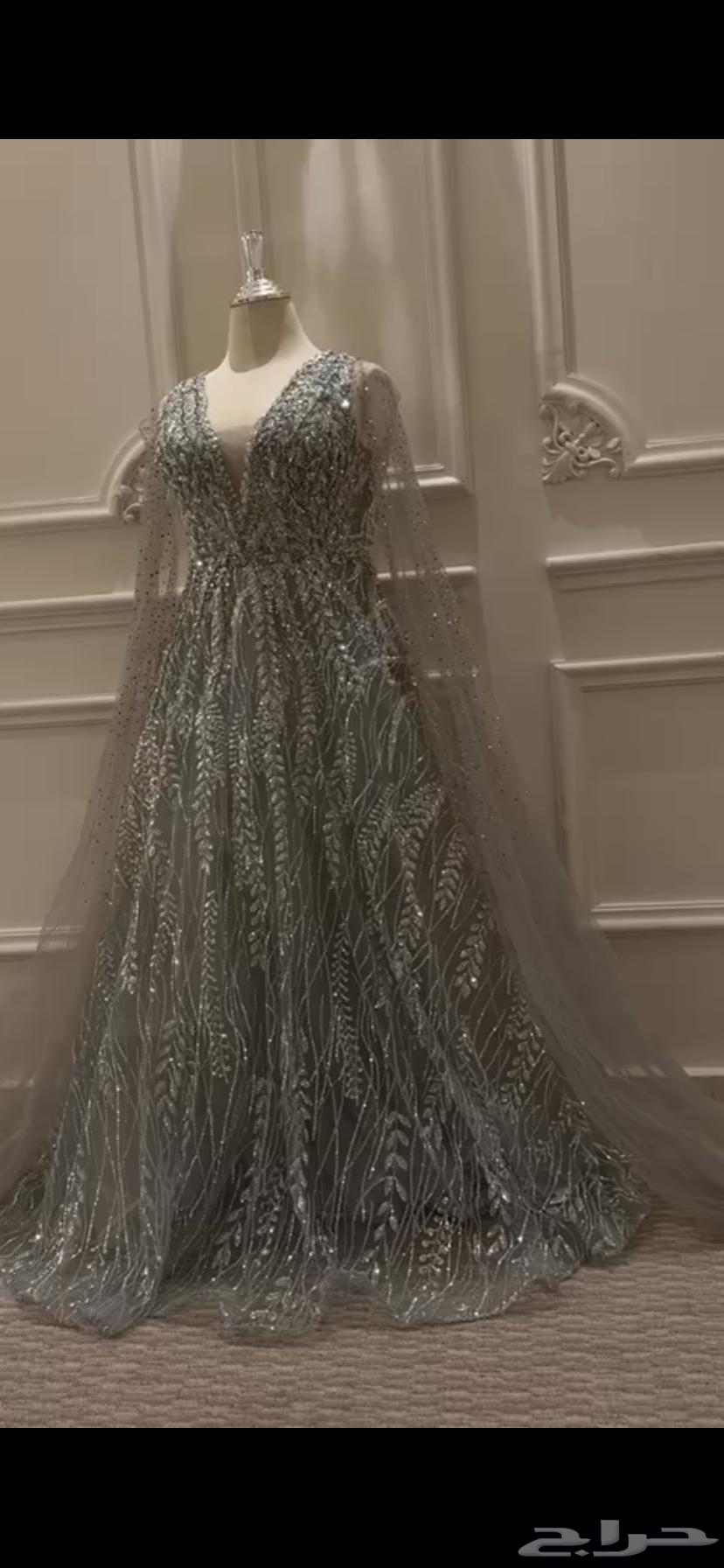 Semi-new dress used for one day and a half64097031901955111