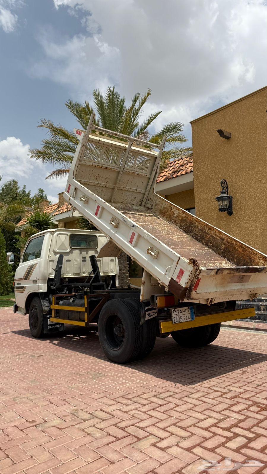 ديهاتسو قلاب موديل 1984 نظيف جدا64342682950275112