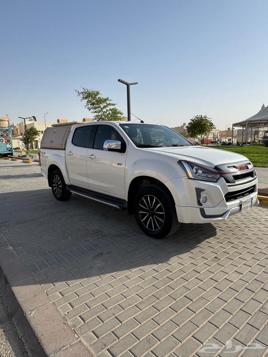 Isuzu D-Max GT Full64342877425282111