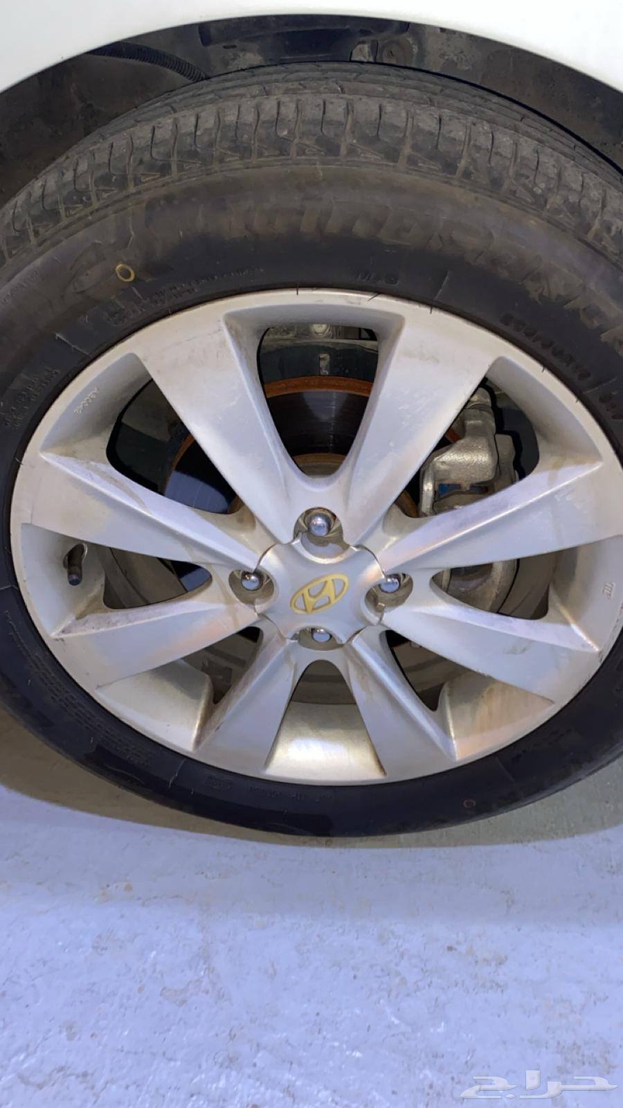 2012 Accent rims, no dents or anything, from its agency, comfortable price64346753886722112