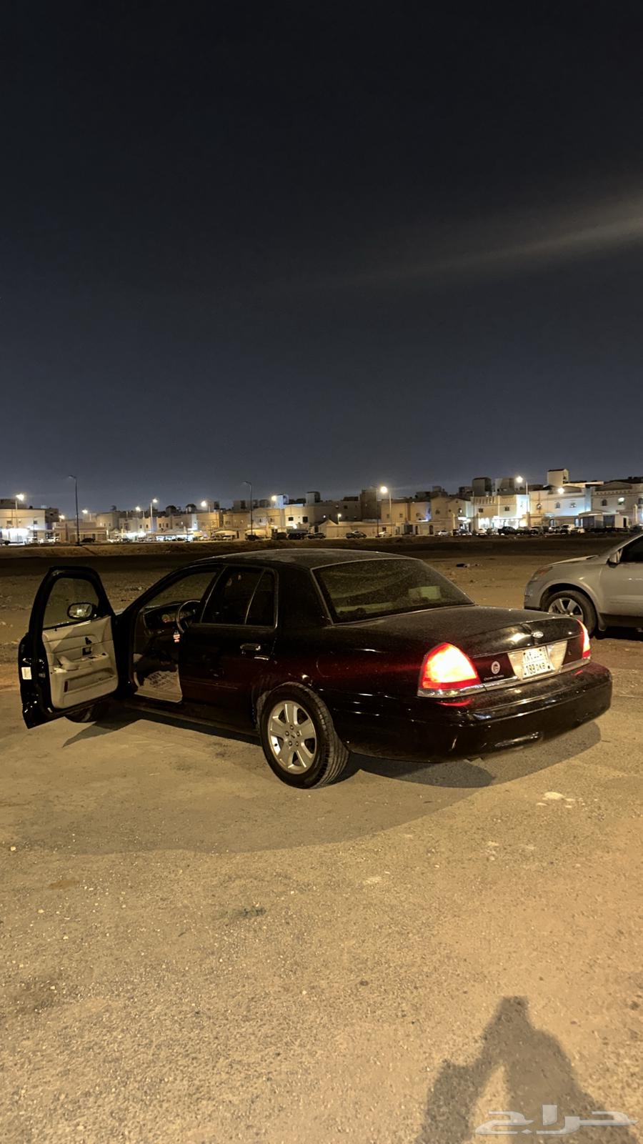 فورد فكتوريا اقبل البدل المناسب64346561994242113