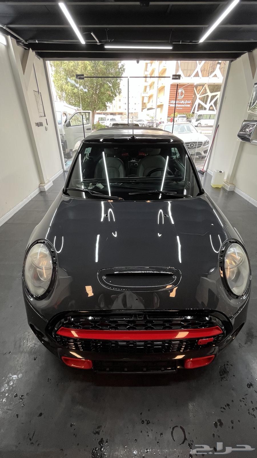 High-gloss and matte American PPF with self-healing properties64358235672577110