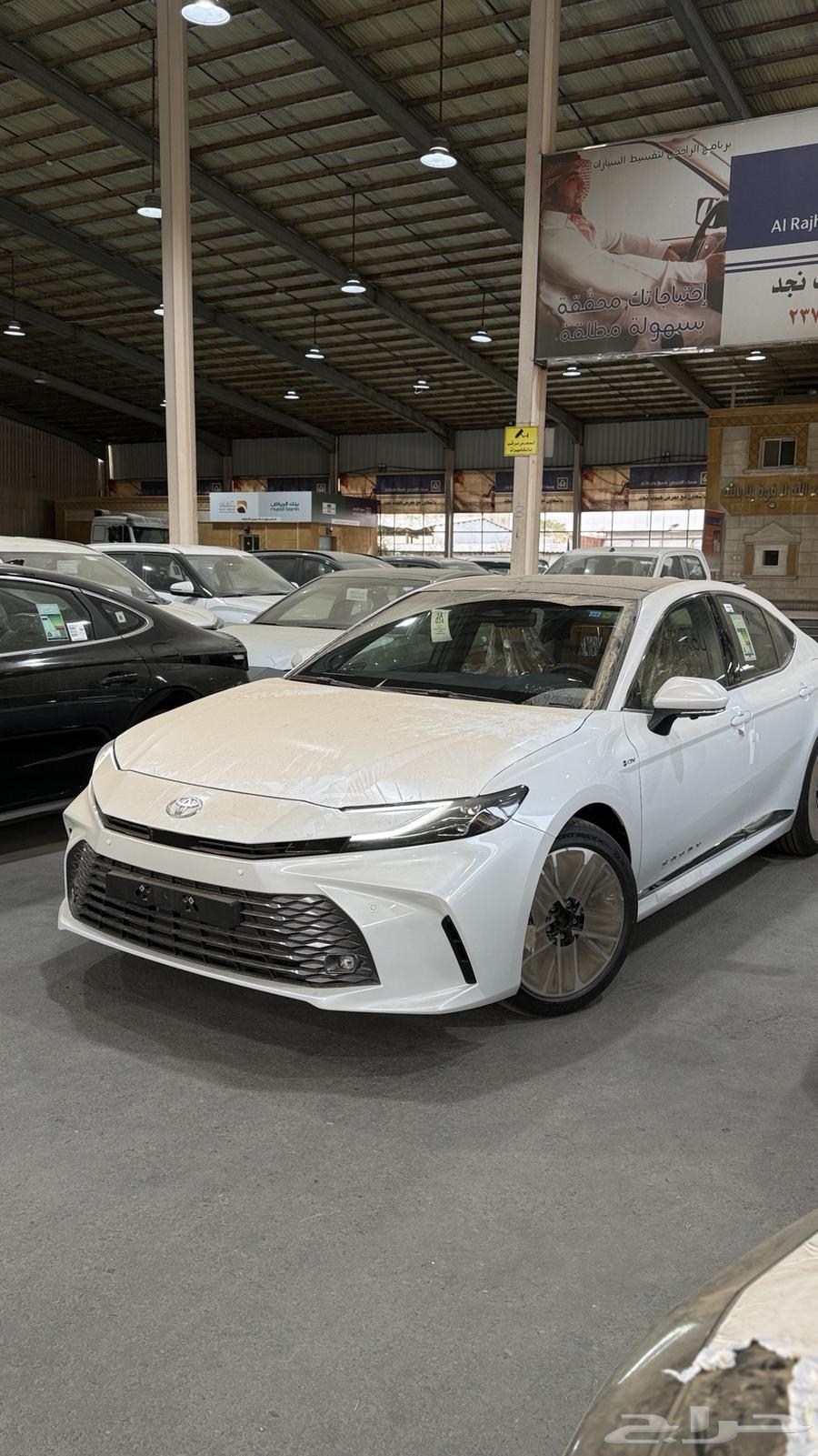 تويوتا كامري لومير فل كامل 2025 وارد الوكيل اصفار بطاقة64356645932162110