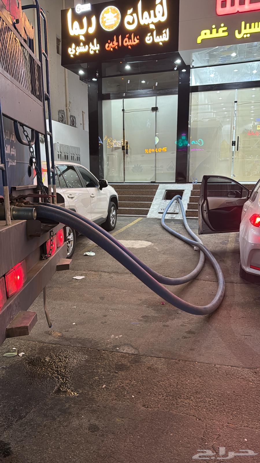 وايت ماء ( صهريج ماء تحليه) 17طن64358081151233110