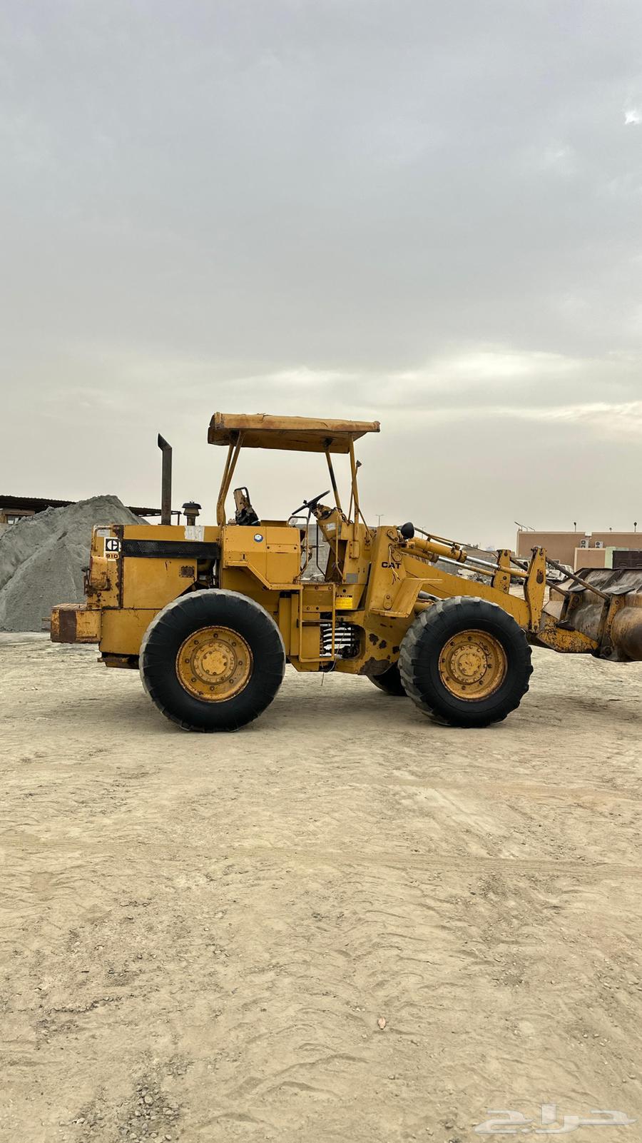 للبيع شيول كتربلر مقاس 910 نظيف جدااا64355318461954112