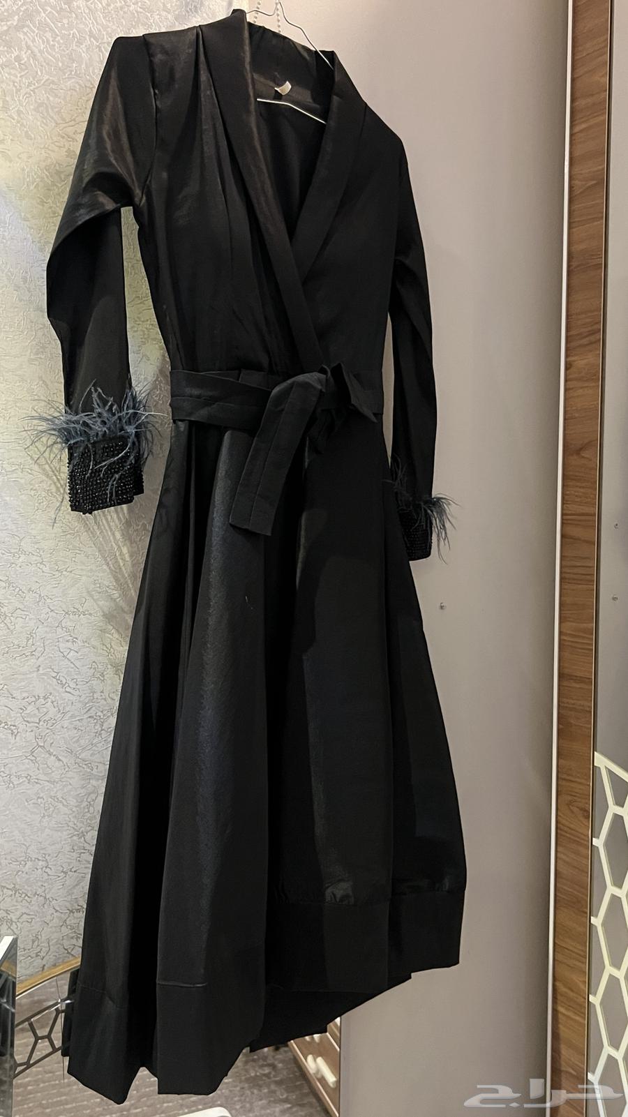 A set of 12 modest used dresses, worn once64112283147265113