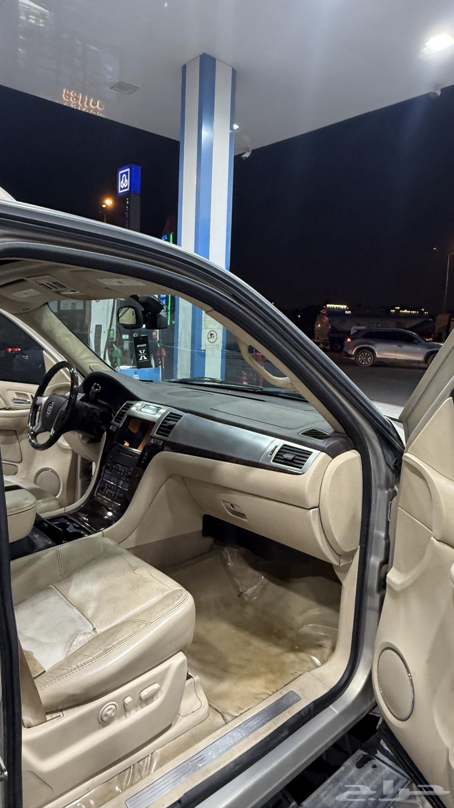 اسكاليد 2007 للبيع64357776956930114