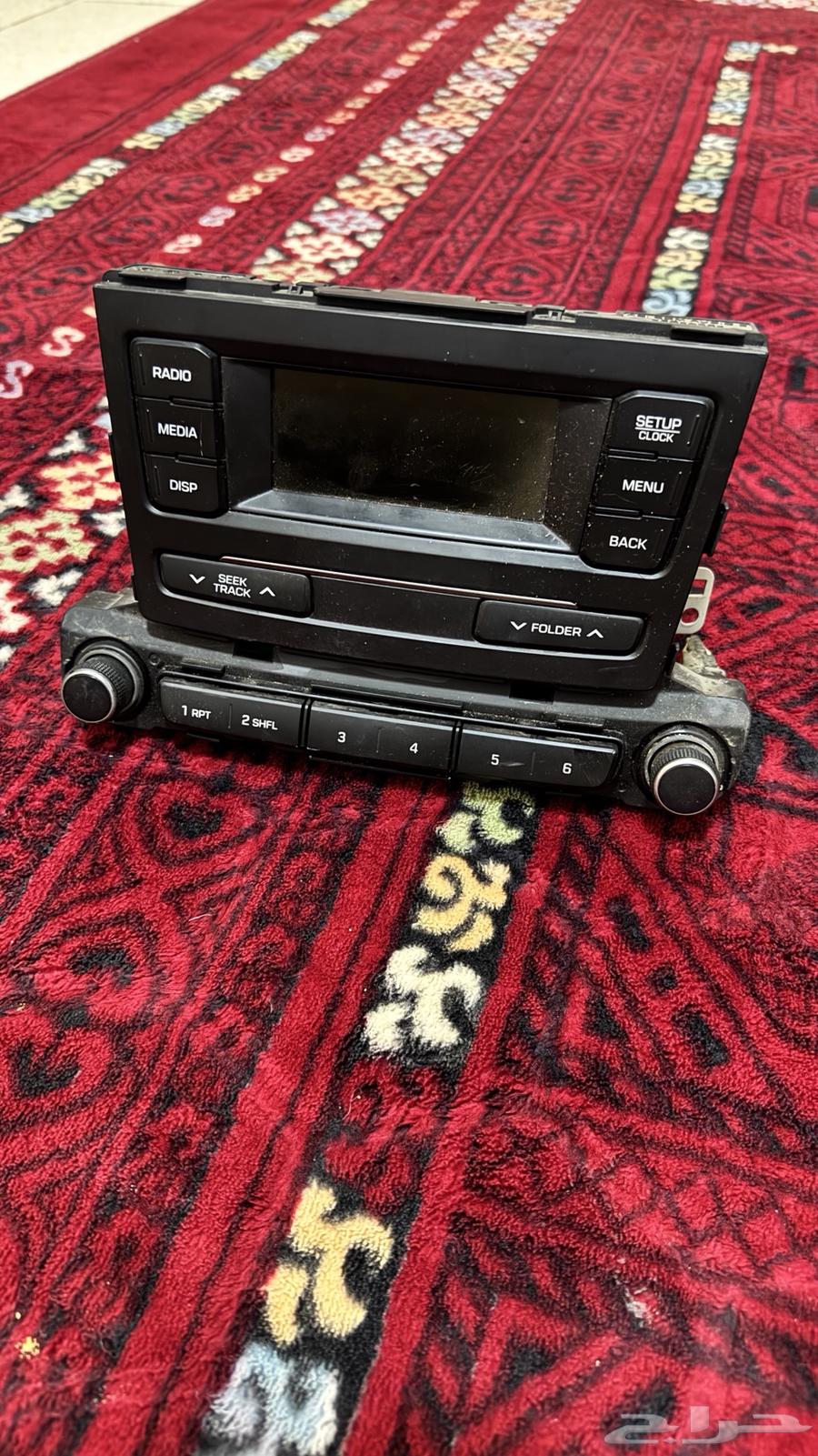 Dynamo, radio, and accent decoration 201964356821244033112