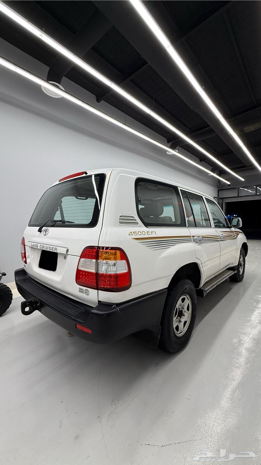 لاندكروزر هدد 2007 قير عادي فل كامل64357733076482114