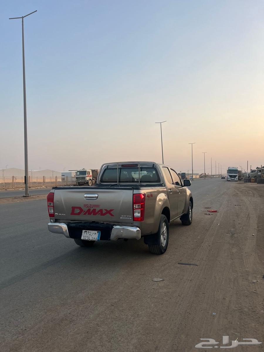 Isuzu D-Max LS 2014 Model64354857199234111