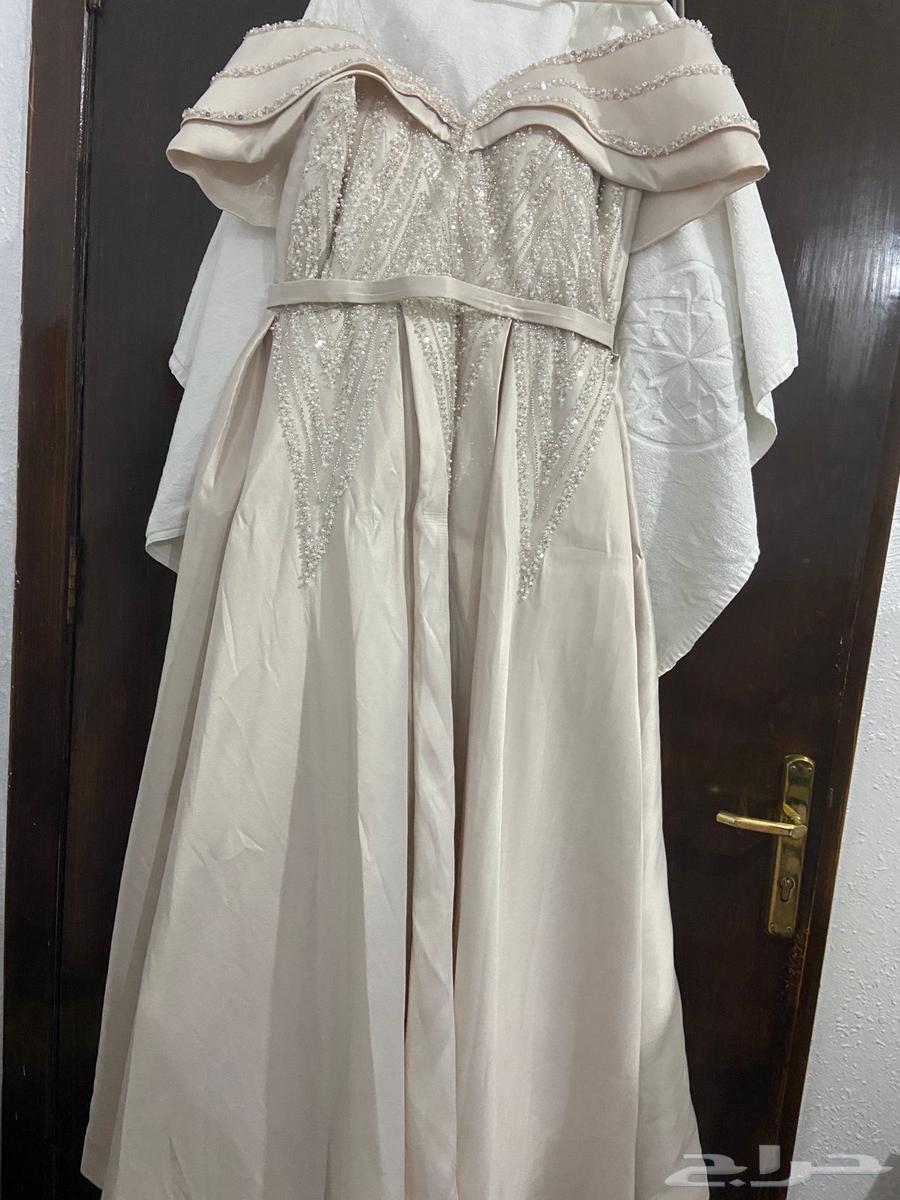فستان مره وحده لبست مقاس L64100178280706110