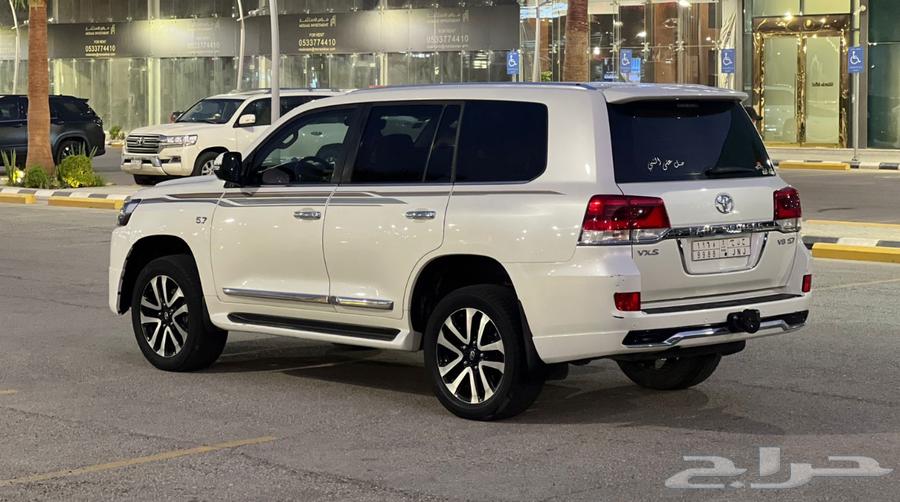تويوتا لاند كروزر (2018) فل كامل اعلى فئة..تم البيع64356821314305113