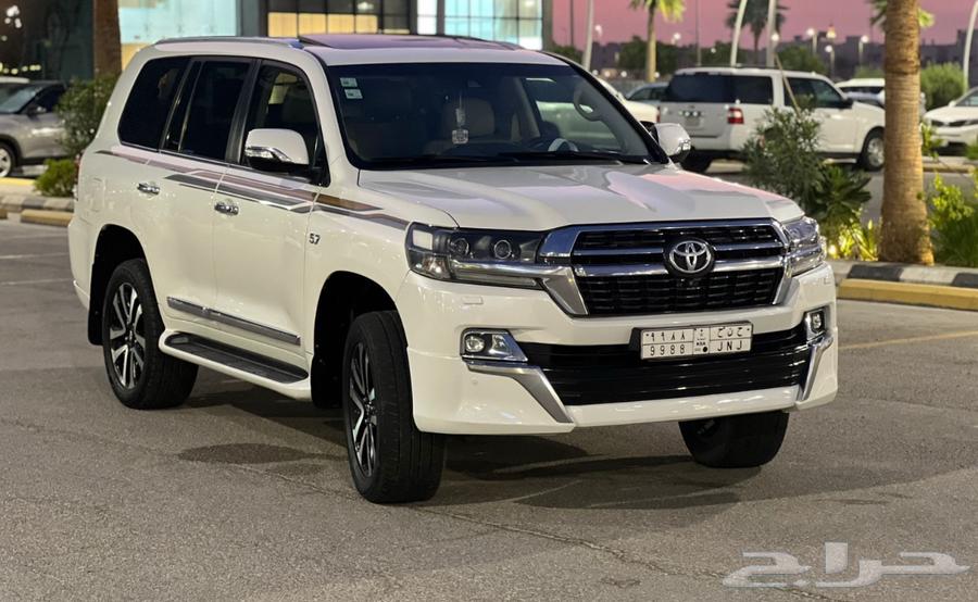 تويوتا لاند كروزر (2018) فل كامل اعلى فئة..تم البيع64356821314305112