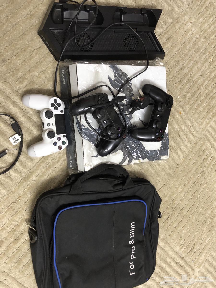 PS4 Fat 1TB Memory with Box and 3 Controllers64121342036866110