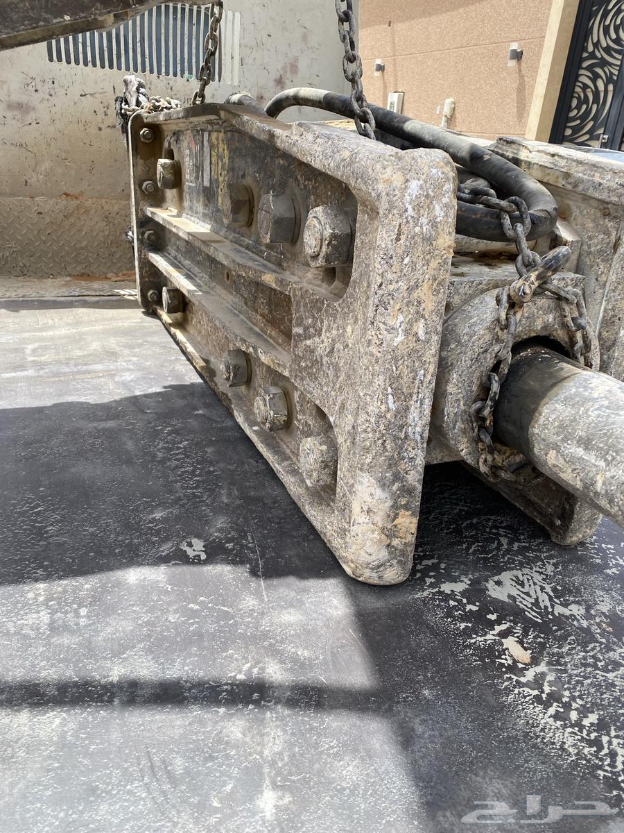 للبيع دقاق كوري مقاس 2064356369731842112