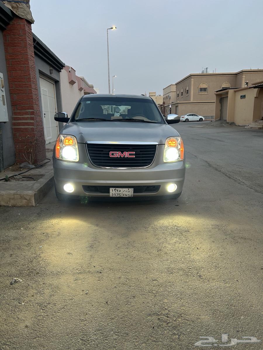 جي ام سي يوكن قصير64356121655298112