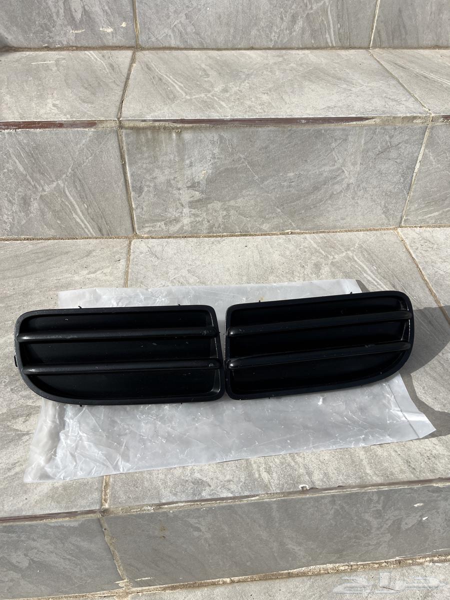 اغطية كشافات لاند كروزر من 98الى 2002 اصلي وكالة مستخدم64347967846146110