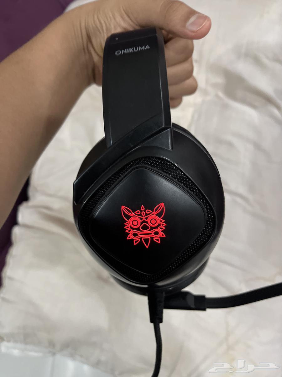 Semi-new headphones64101120298369112