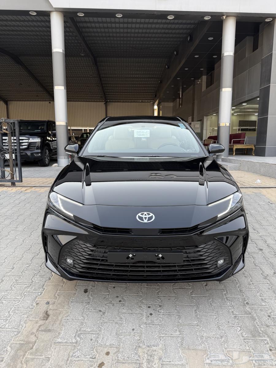 تويوتا كامري 2025 ستاندر اسود64355216639873111