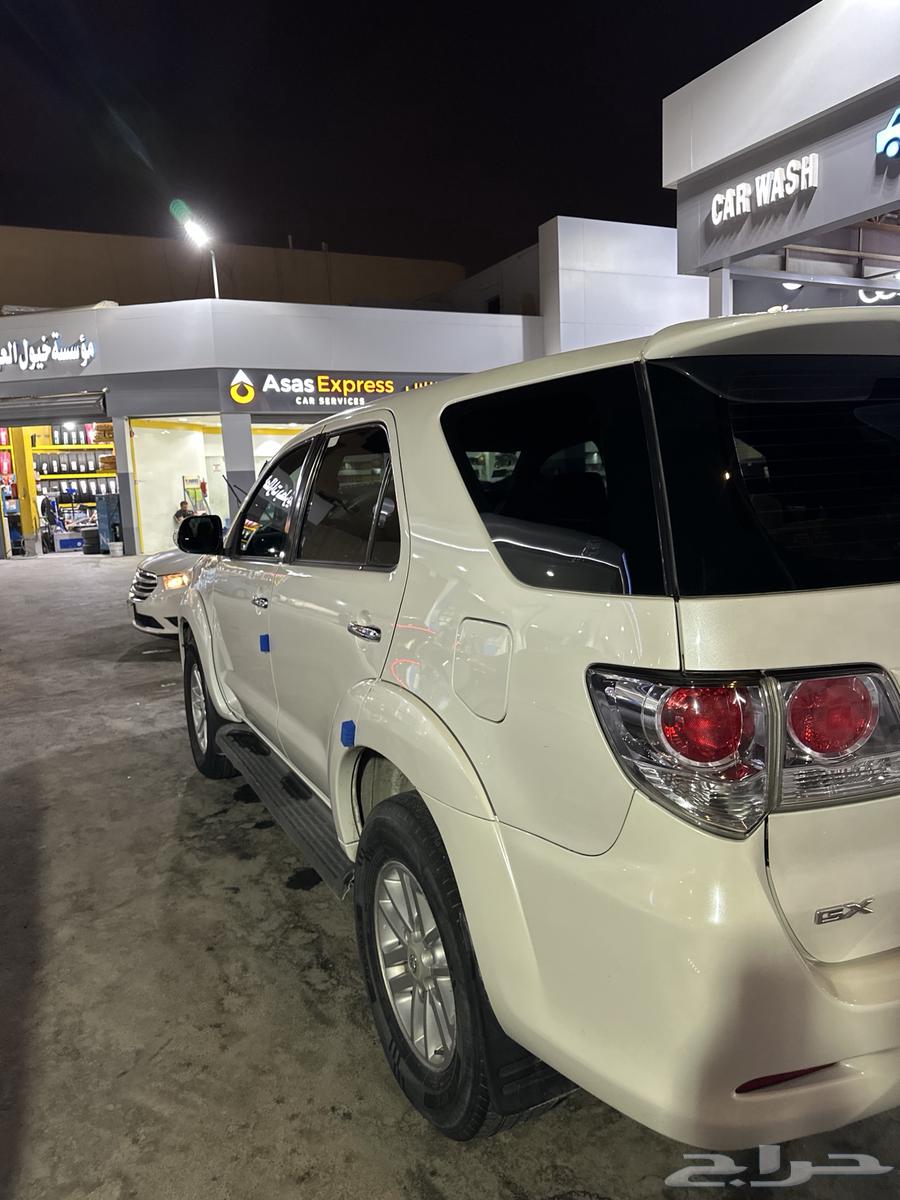 تويوتا فورشنر نظيف 201564357806589058113