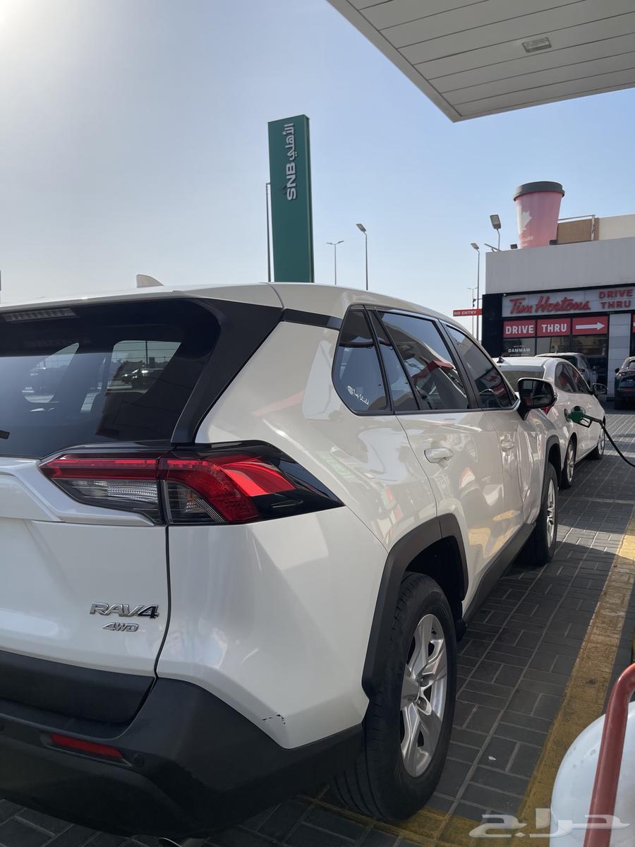 اف فور 2021 ابيض دبل64347159081602113