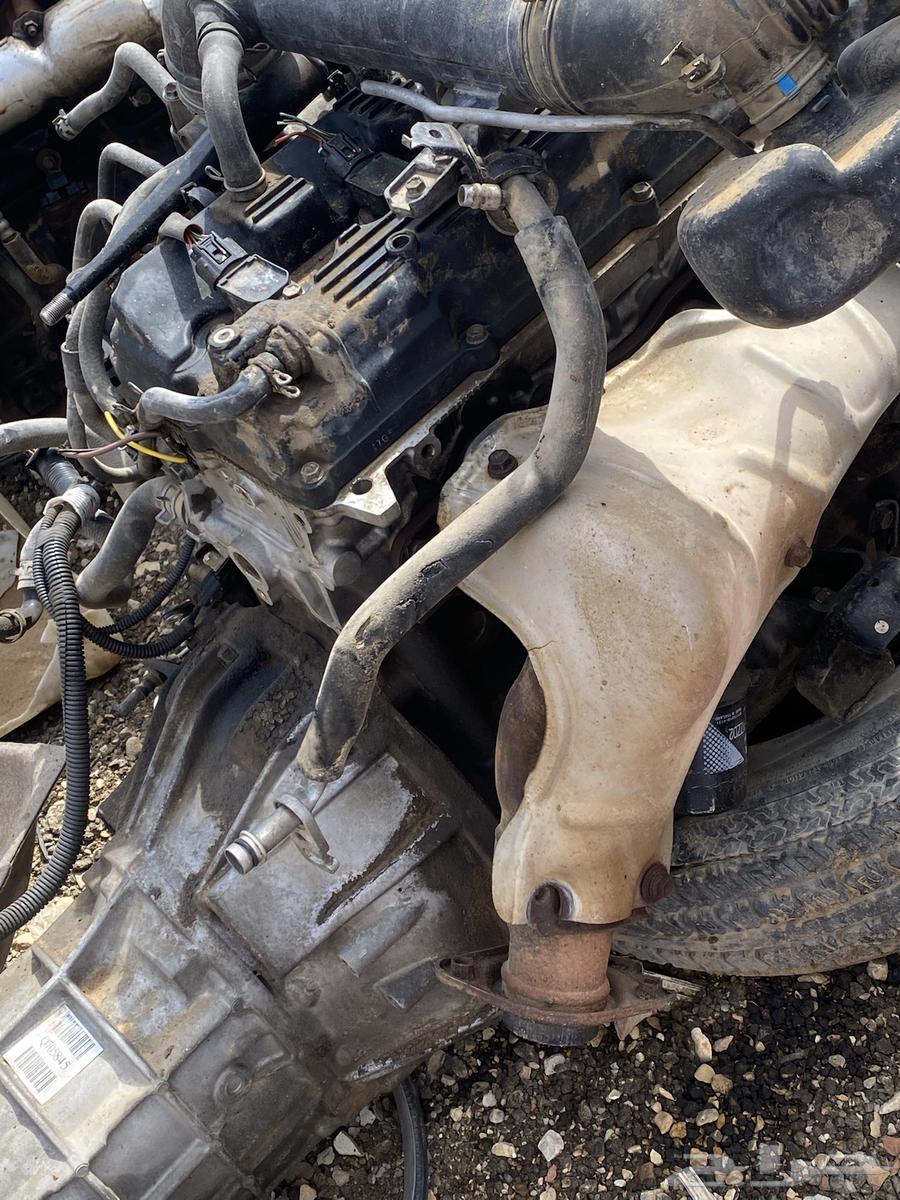 For sale, complete engine and transmission for Hilux 200764351456796290112