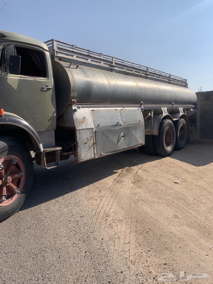 تانكي وايت بووز64350599864065110