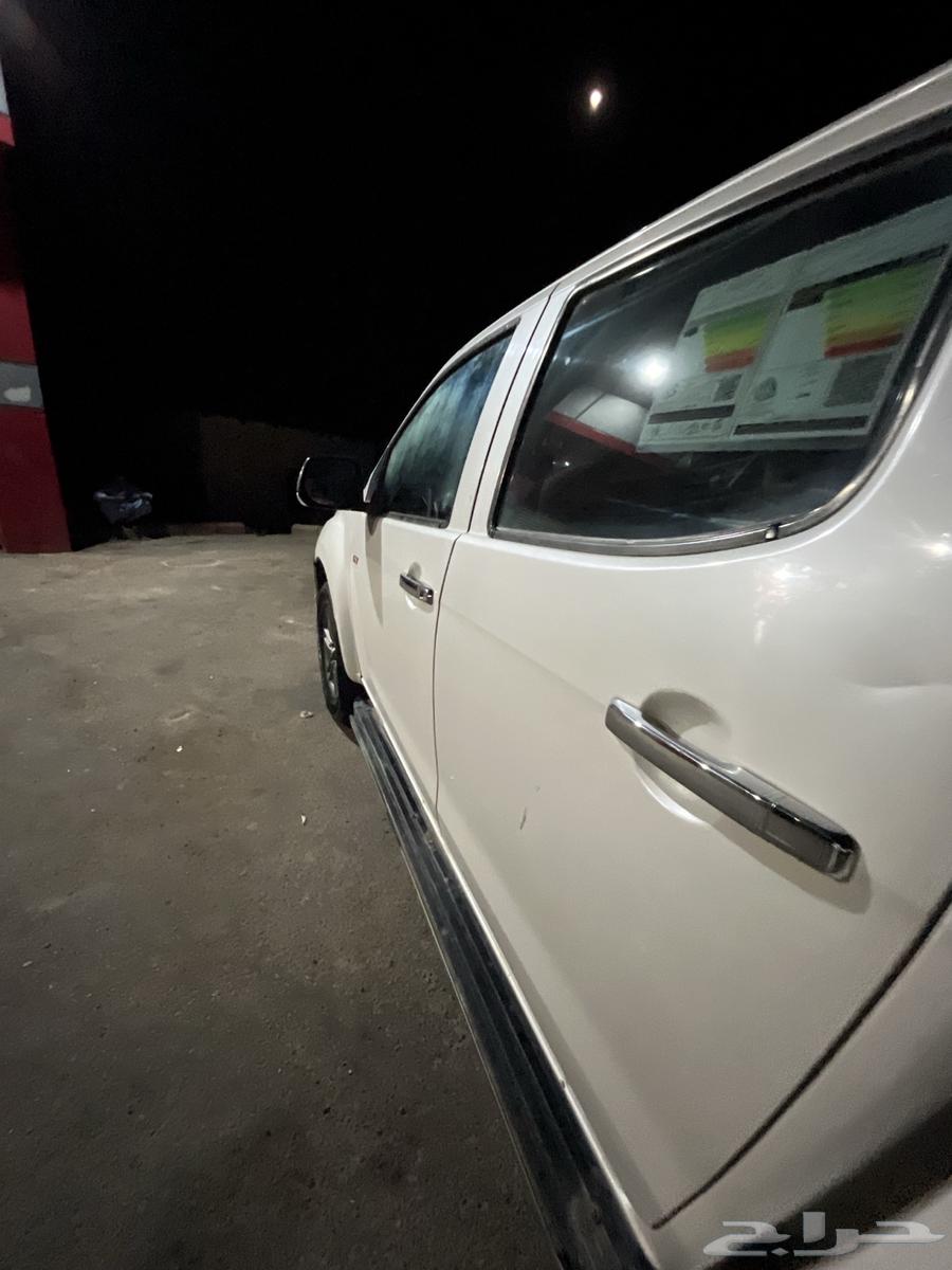 Dimax Isuzu 201864350492090626111