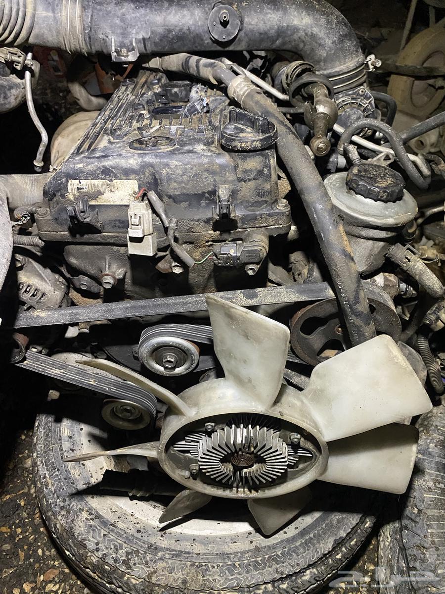 For sale, complete engine and transmission for Hilux 200764351456796290111