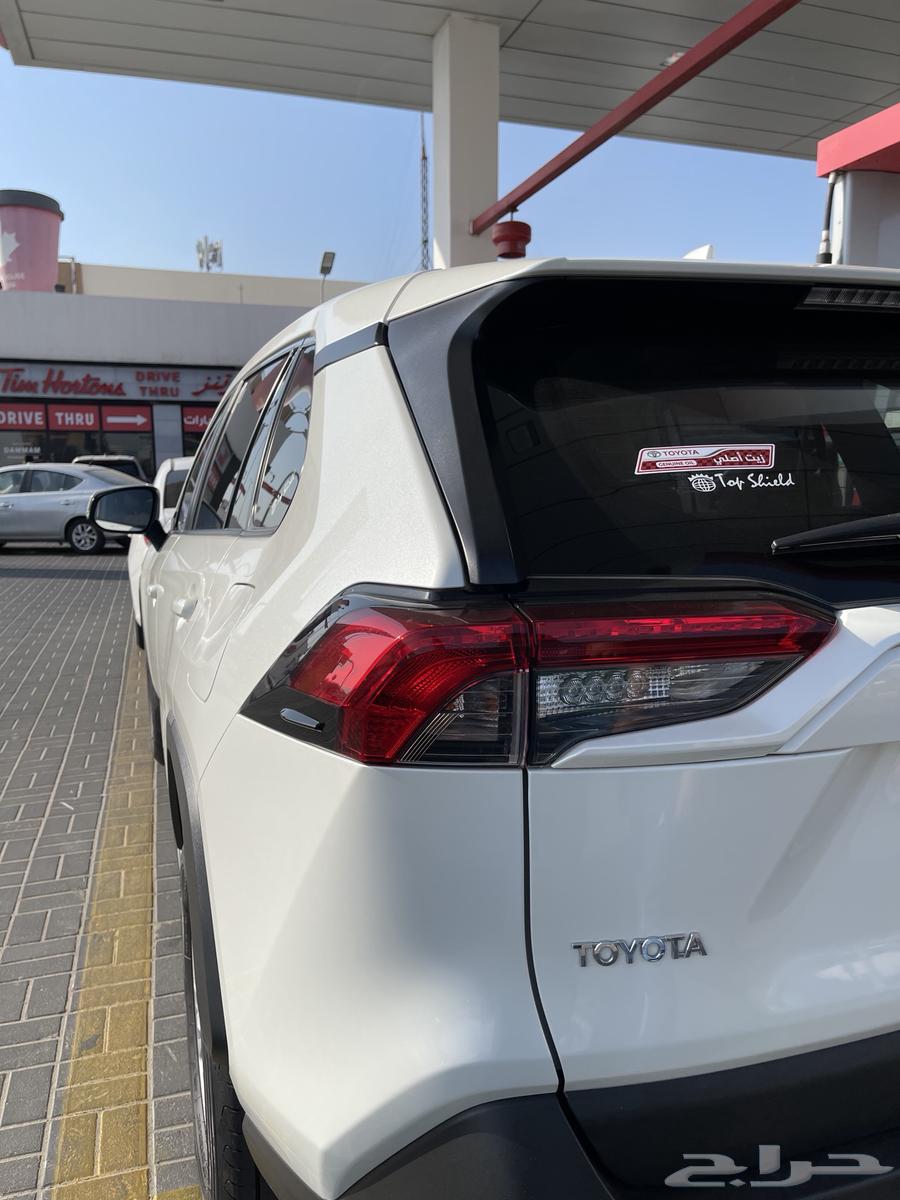 اف فور 2021 ابيض دبل64347159081602114