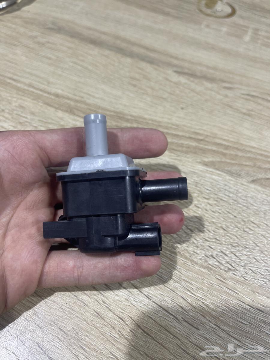 حساس هواء البنزين في المازدا64356413404801110