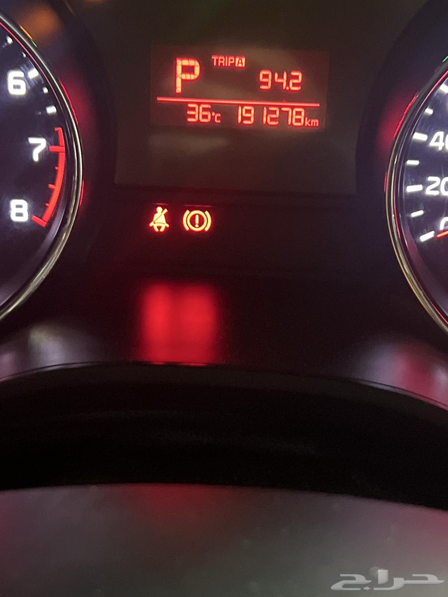 كيا كرنفال عائلية نظيف بودي بلد64358569791747111