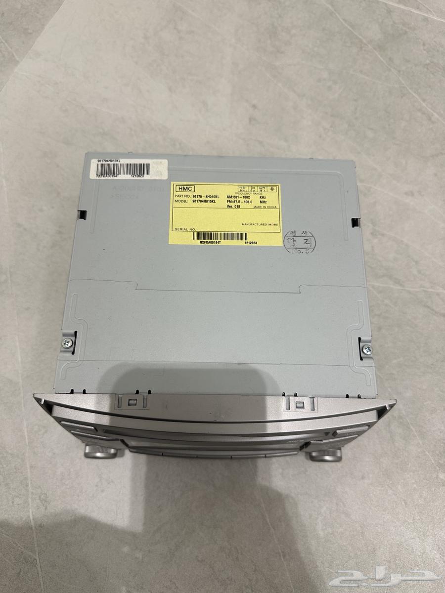 Tape recorders for sale.64358131408131112