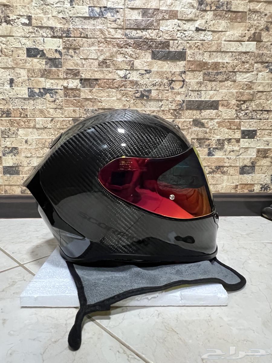 للبيع خوذه سكوربيون R1 كاربون64347309353218111