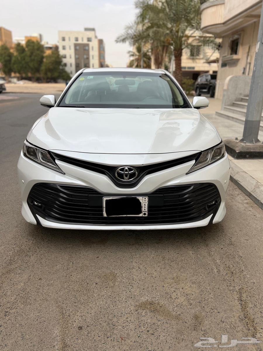 2019 Camry, clean with low mileage64355289762946110