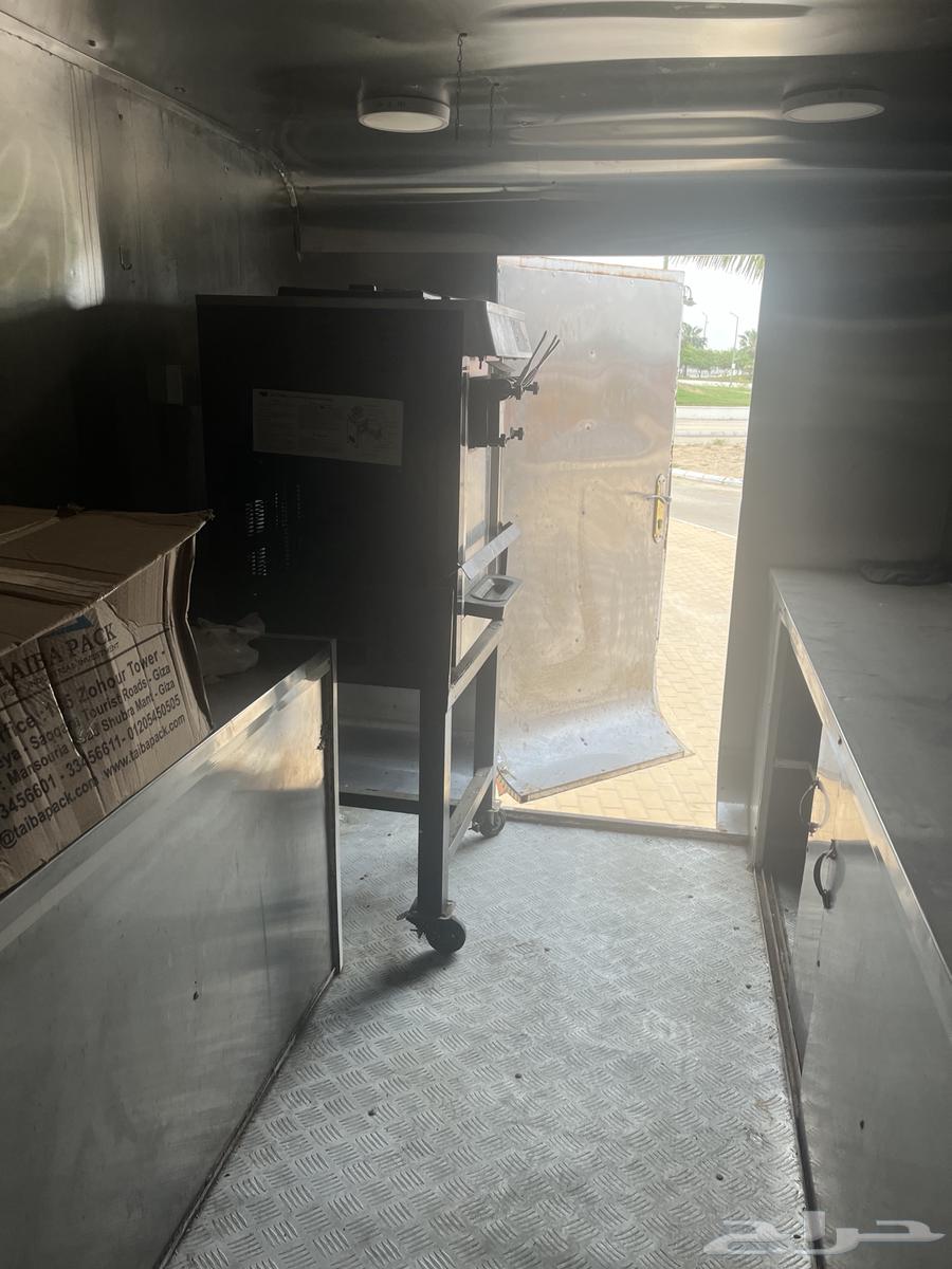 فرصة ذهبية فود تراك64351851569154114