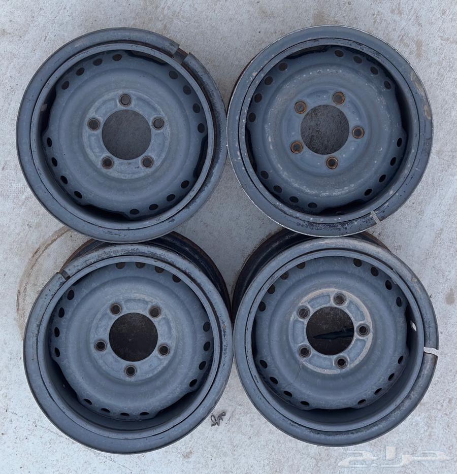 اربع جنوط اصلي للبيع64355844586370110