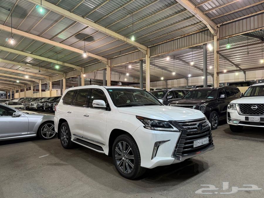 جيب لكزس 2017 - 570 LX - ممشاه قليل64353721376386112