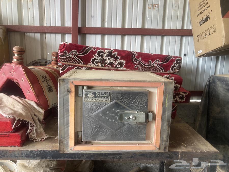 For sale, clean Al-Taj refrigerator in good condition64353224963075110