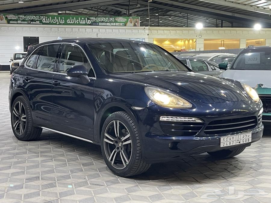 Porsche Cayenne 201264356747870978111