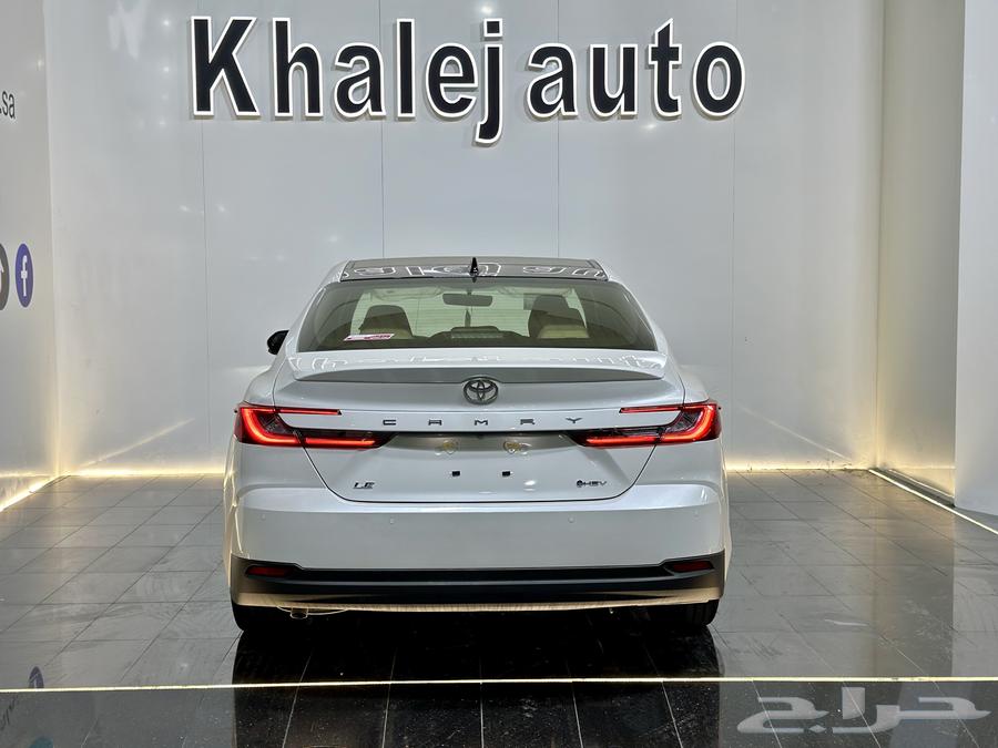 تويوتا كامرى LE هايبرد موديل 202564352883179905113