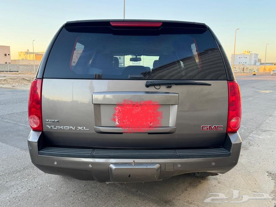 GMC Yukon XL 2011 without double64357099551362113