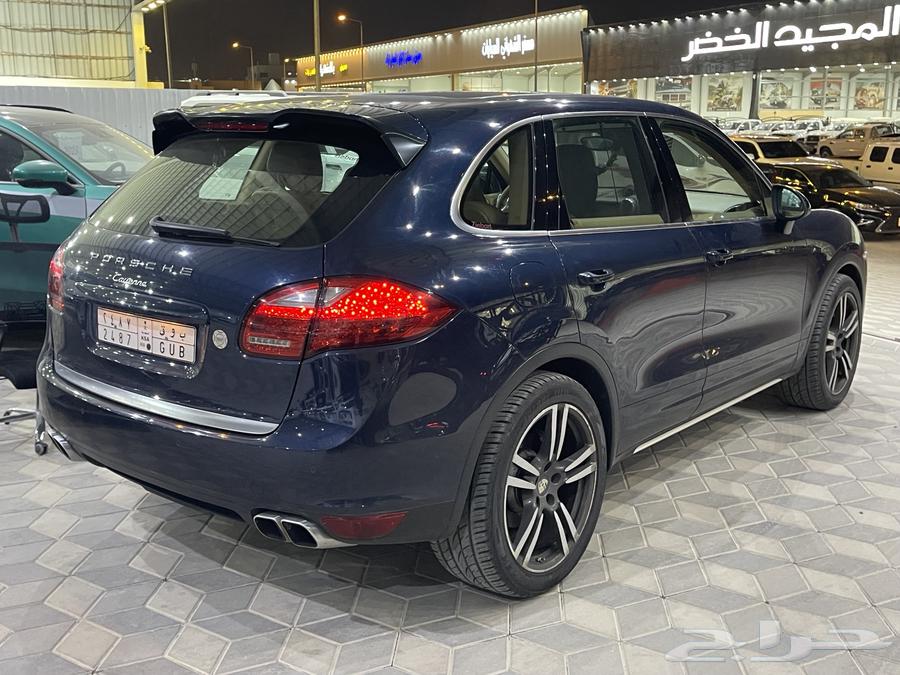 Porsche Cayenne 201264356747870978113