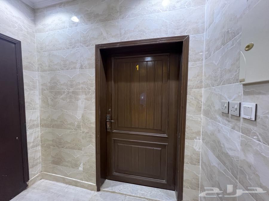 Commercial shops and commercial building for rent in Al Waleed Al Awwal, Street 5263613308222851113