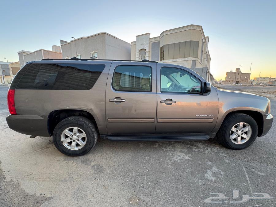 GMC Yukon XL 2011 without double64357099551362114
