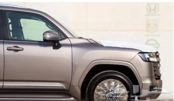 Land Cruiser L3 Abdul Latif Asfar Bronze Color Today's Offer 8 1664349404530435112