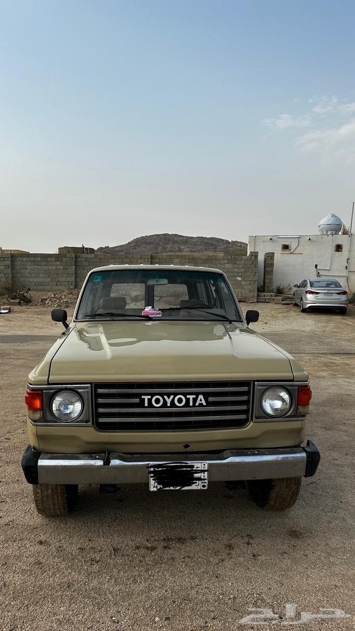 للبيع صالون مديل 83 نظيف64351790859393111