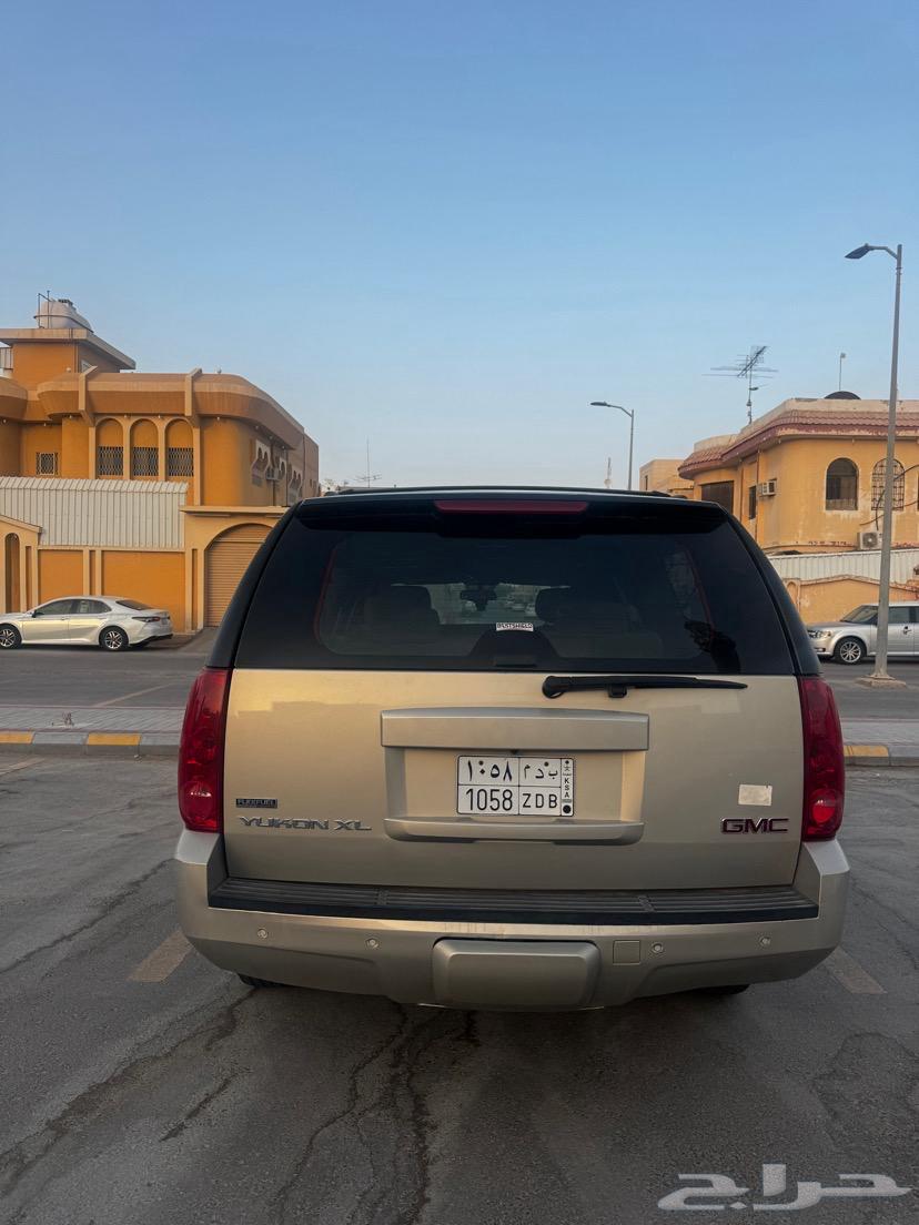 للبيع يوكن جمس 2010محركاته وبوديه طيبه64357761999617113