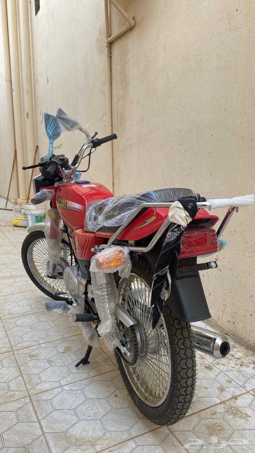 دباب بن ثابت ماله شهر نظيييف ولا يشكي من شي الصامل يكلمني64348538461314112