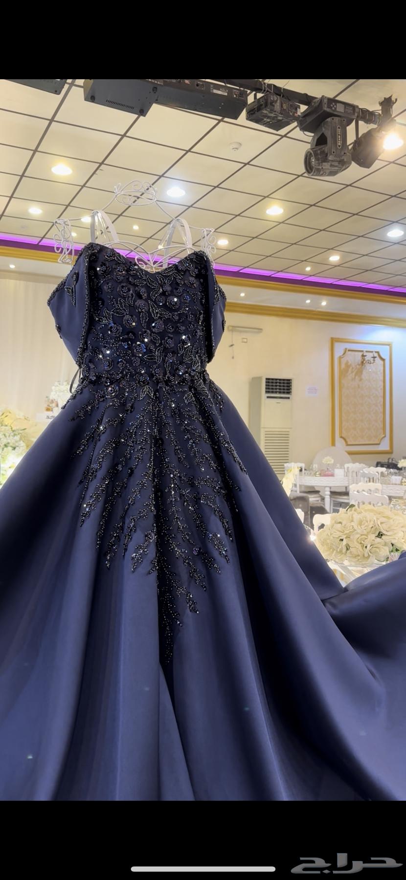 فستان للبيع64110012723842111